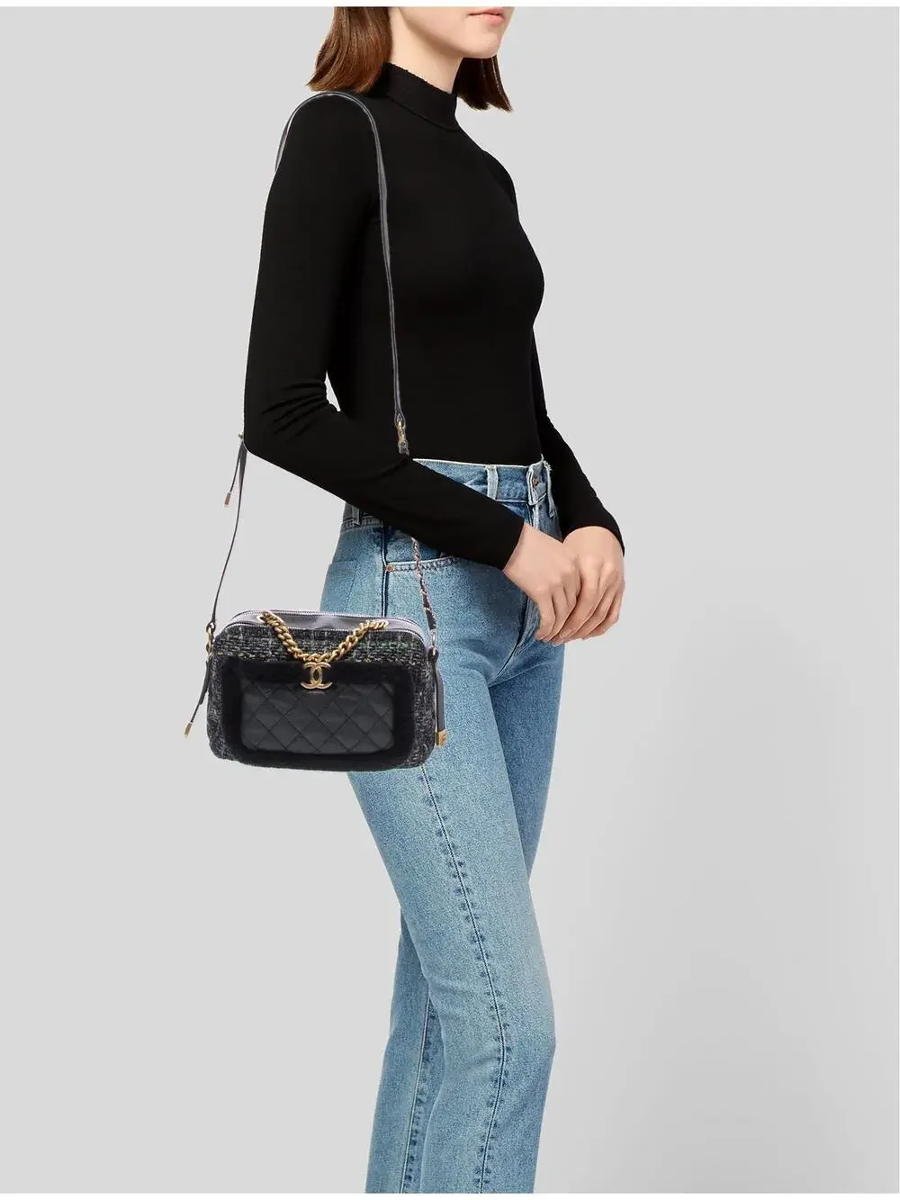 CHANEL elevate your